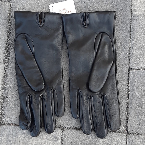 Coach Leather Gloves - Picture 4 of 6
